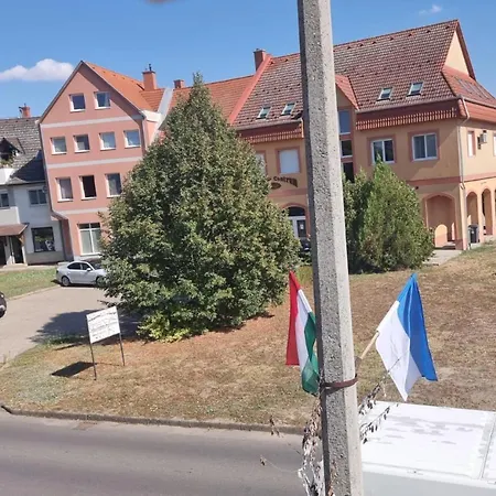 Lun * Dunaföldvár